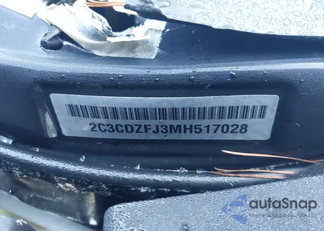 2021 Dodge Challenger R/T Scat Pack z USA, uszkodzony, nr VIN 2C3CDZFJ3MH517028